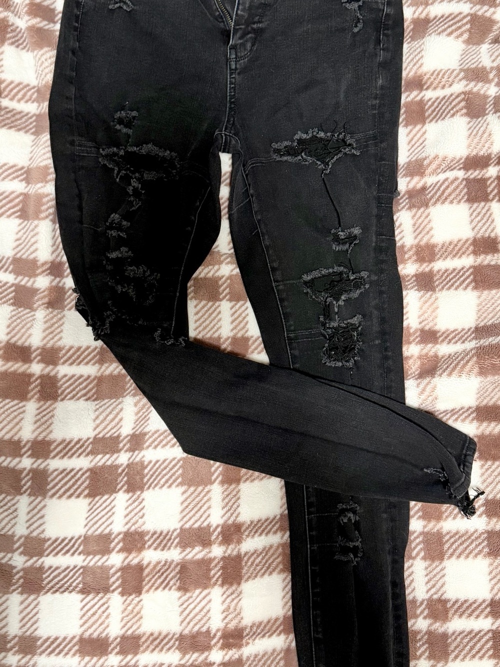 American Eagle Outfitters Black Ripped Skinny Jeans